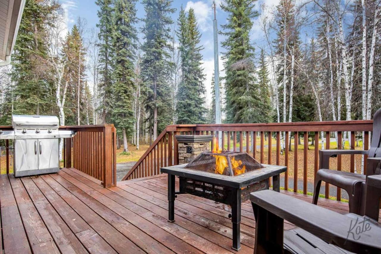 North Pole Escape With Deck And Aurora Lights Views!别墅 外观 照片